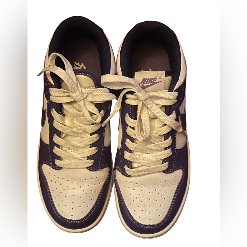Faux Nike Dunk White and Purple Athletic Shoes Sz 6 1/2 like new